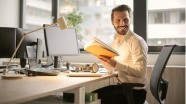 Dirigeant d’entreprise ou cadre : comment choisir ses sources d’informations et les sites à suivre ?
